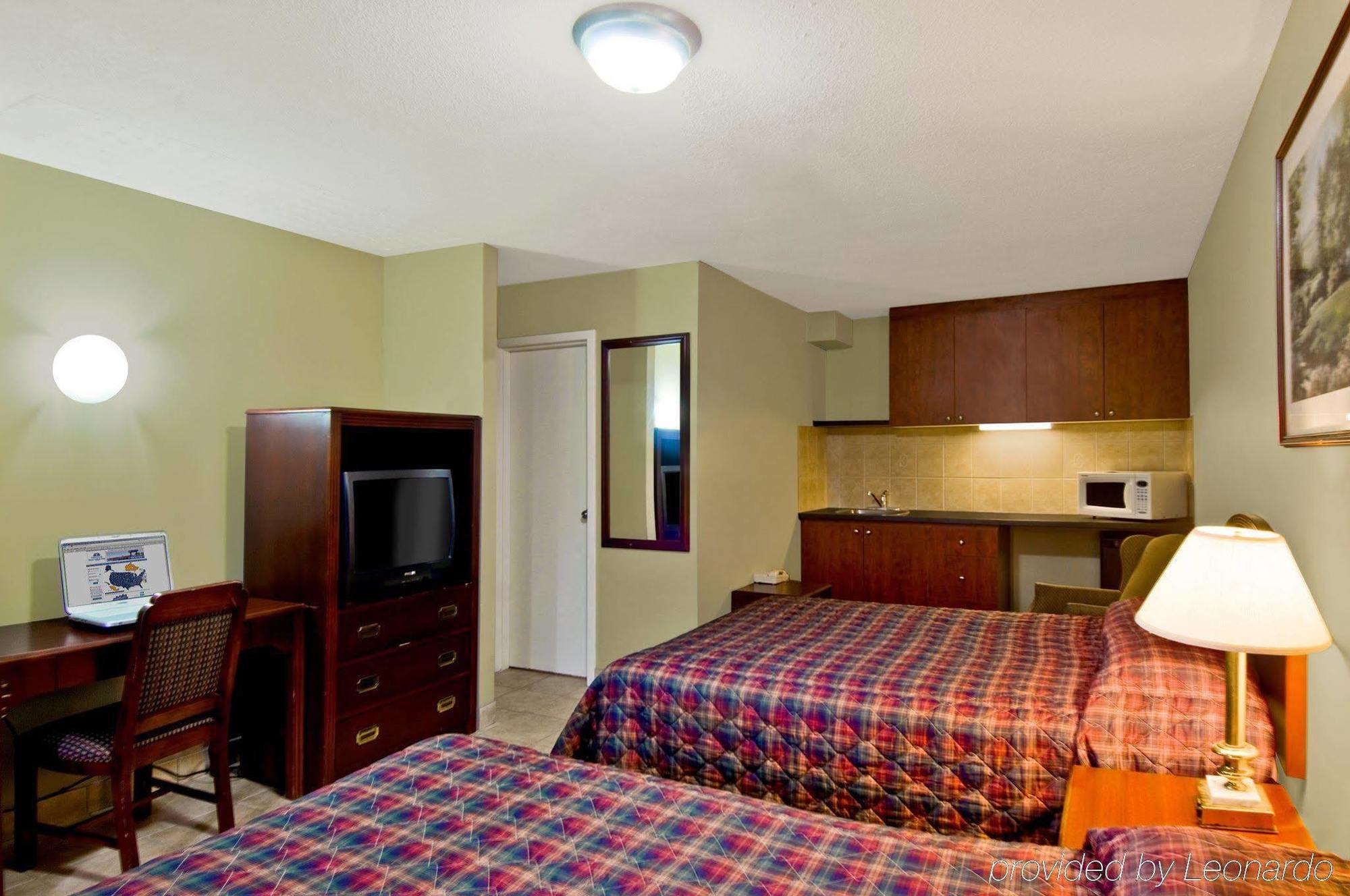 Burlington Inn Екстериор снимка