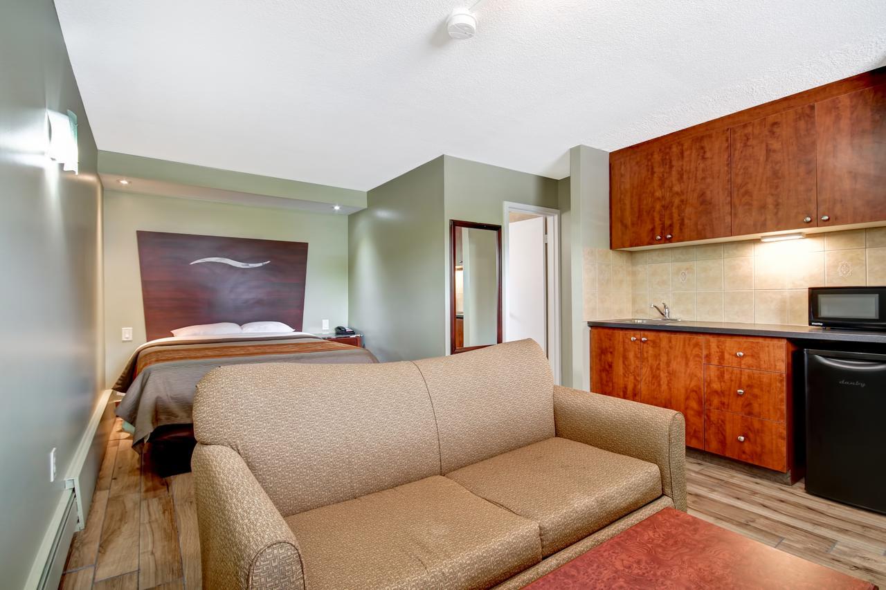 Burlington Inn Екстериор снимка